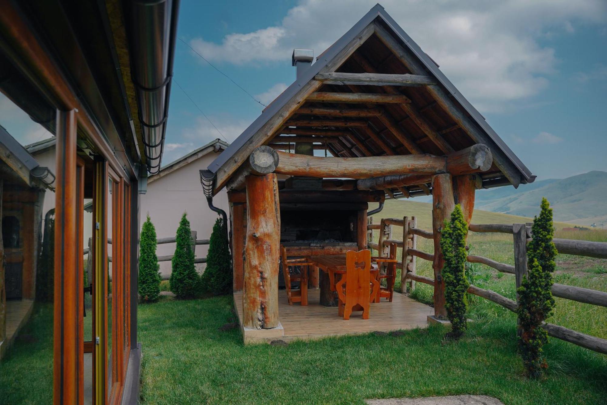 Wooden Valley Zlatibor Resort Exterior photo